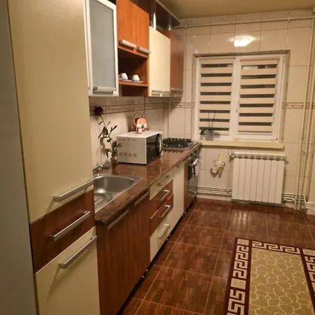 Donaly Апартамент Крайова